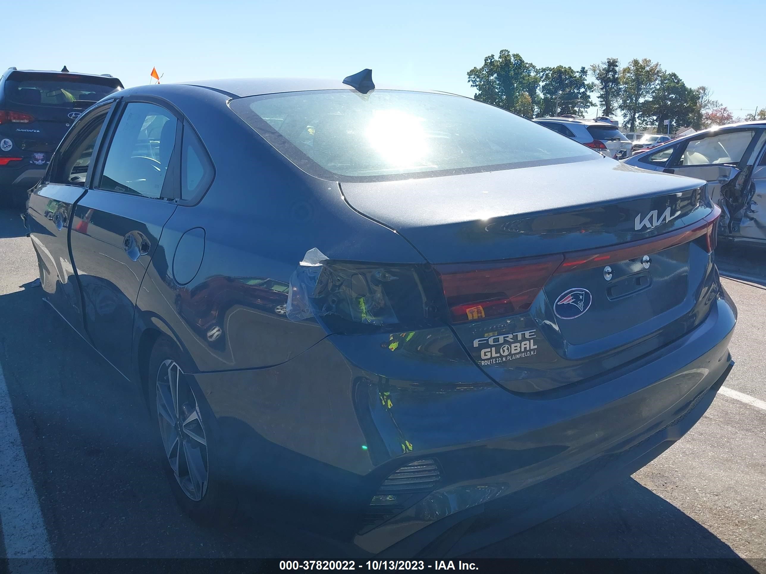 Photo 2 VIN: 3KPF24ADXPE636214 - KIA FORTE 