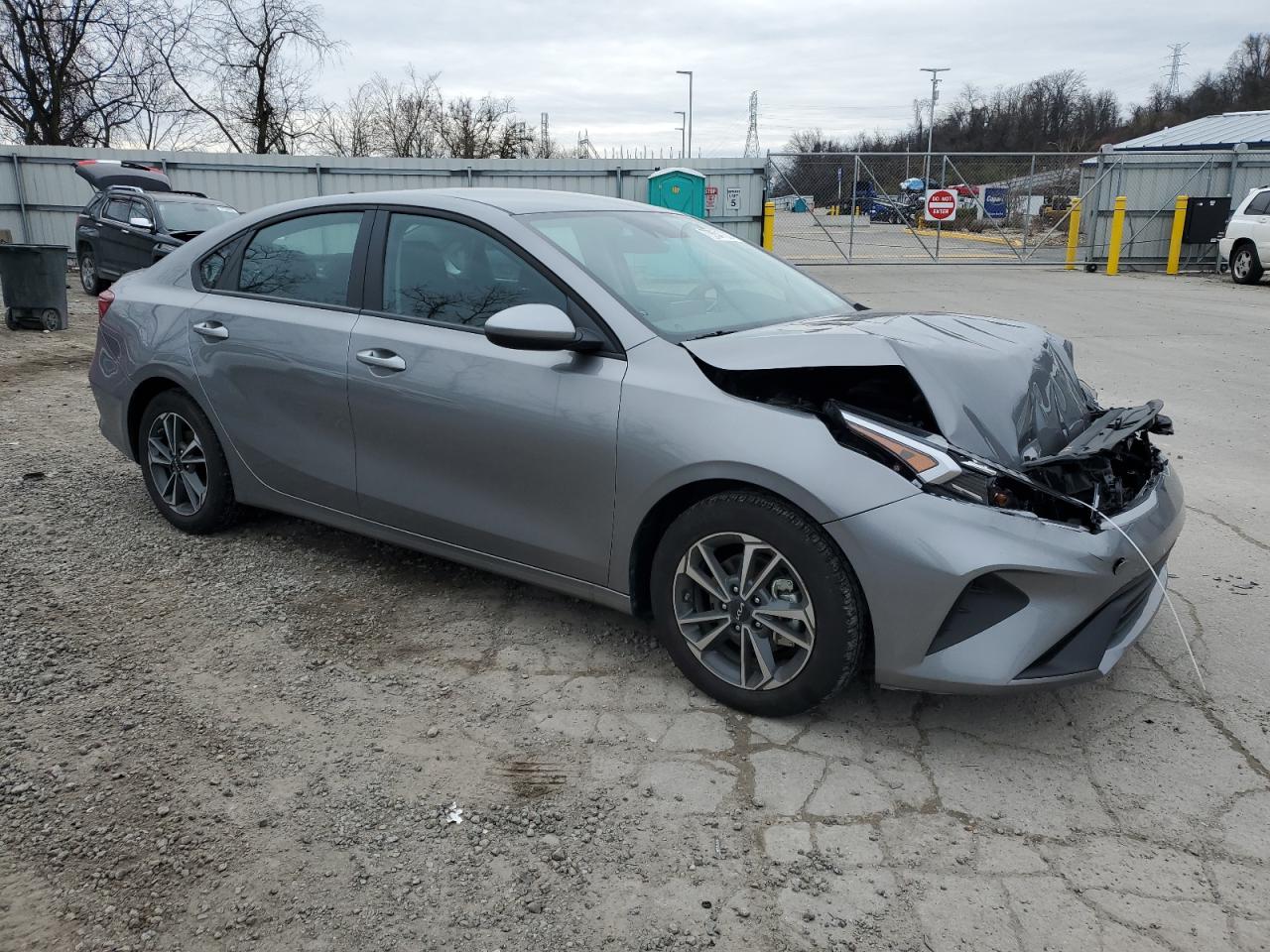 Photo 3 VIN: 3KPF24ADXPE645012 - KIA FORTE 