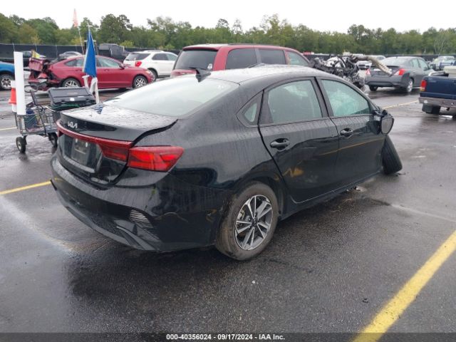 Photo 3 VIN: 3KPF24ADXPE651652 - KIA FORTE 