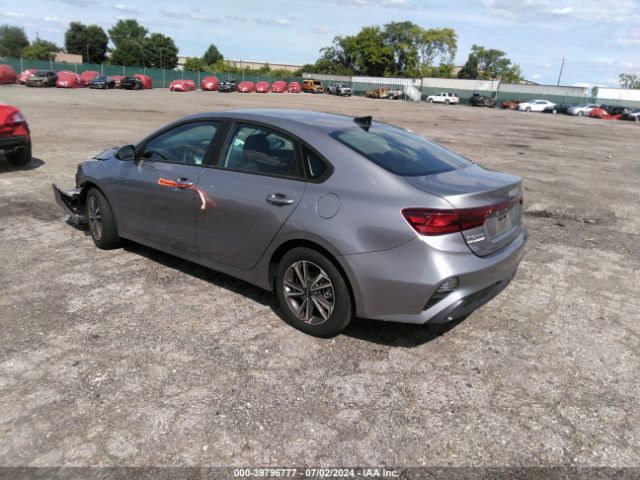 Photo 2 VIN: 3KPF24ADXRE717328 - KIA FORTE 