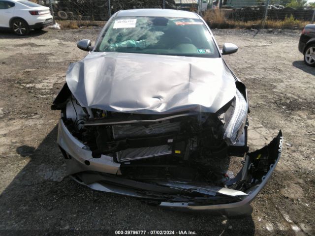 Photo 5 VIN: 3KPF24ADXRE717328 - KIA FORTE 