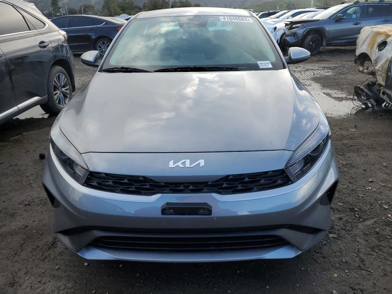 Photo 4 VIN: 3KPF24ADXRE726420 - KIA FORTE 