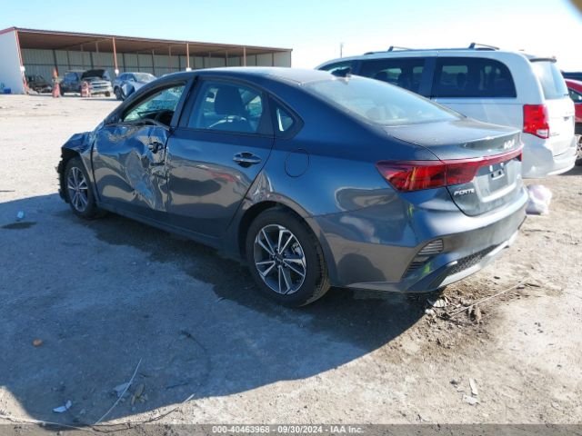 Photo 2 VIN: 3KPF24ADXRE821544 - KIA FORTE 