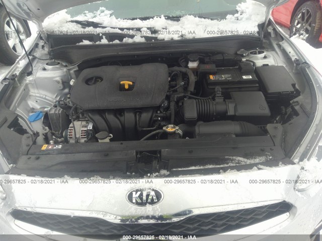 Photo 9 VIN: 3KPF34AD0KE061997 - KIA FORTE 