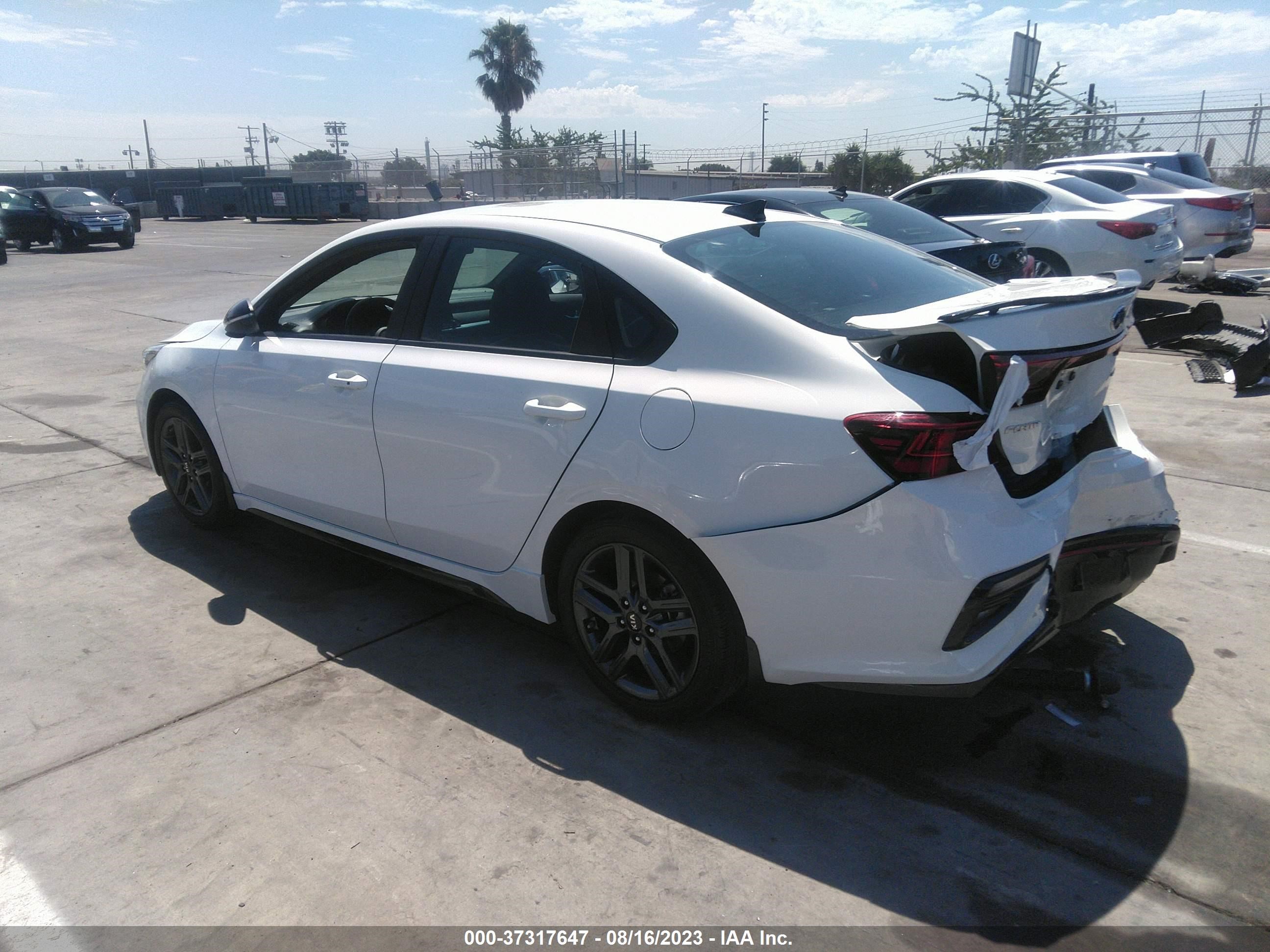 Photo 2 VIN: 3KPF34AD1LE246092 - KIA FORTE 