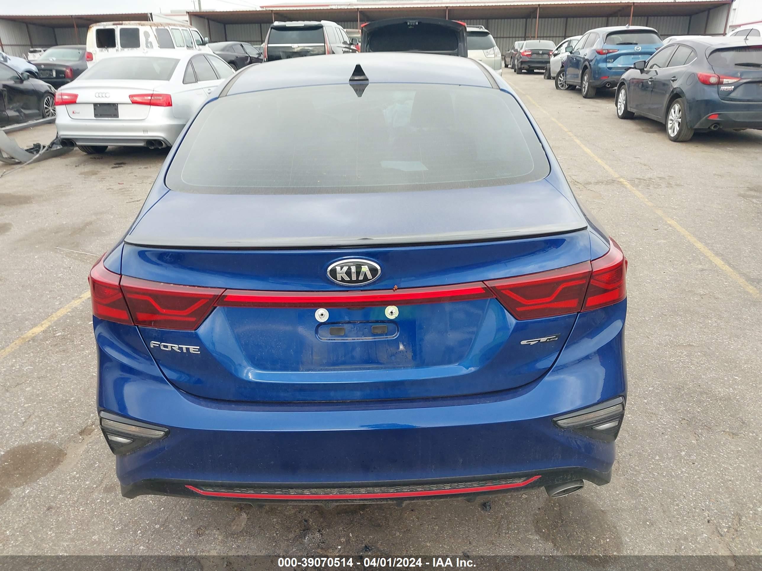 Photo 15 VIN: 3KPF34AD1ME334030 - KIA FORTE 