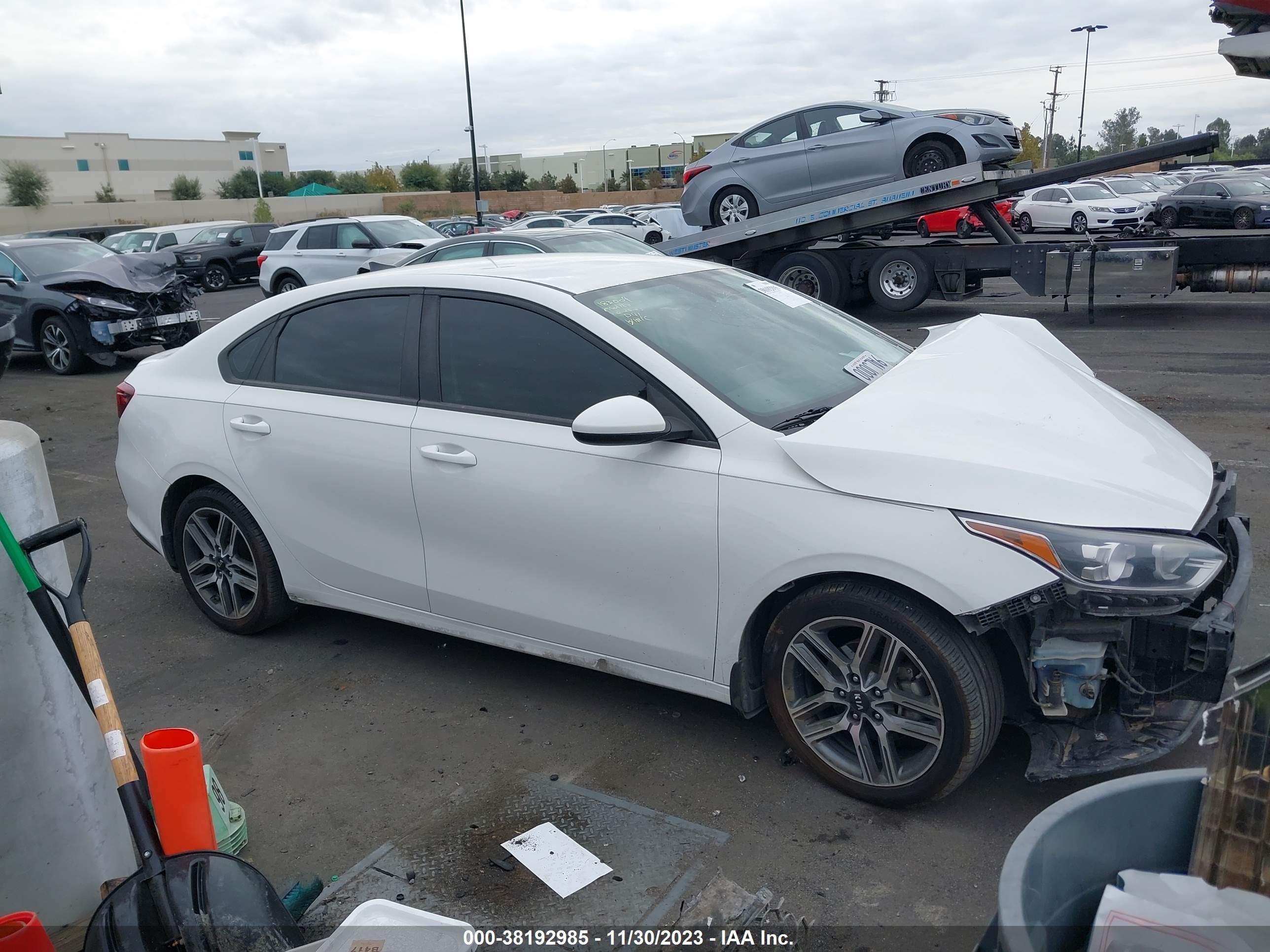 Photo 13 VIN: 3KPF34AD2KE029178 - KIA FORTE 