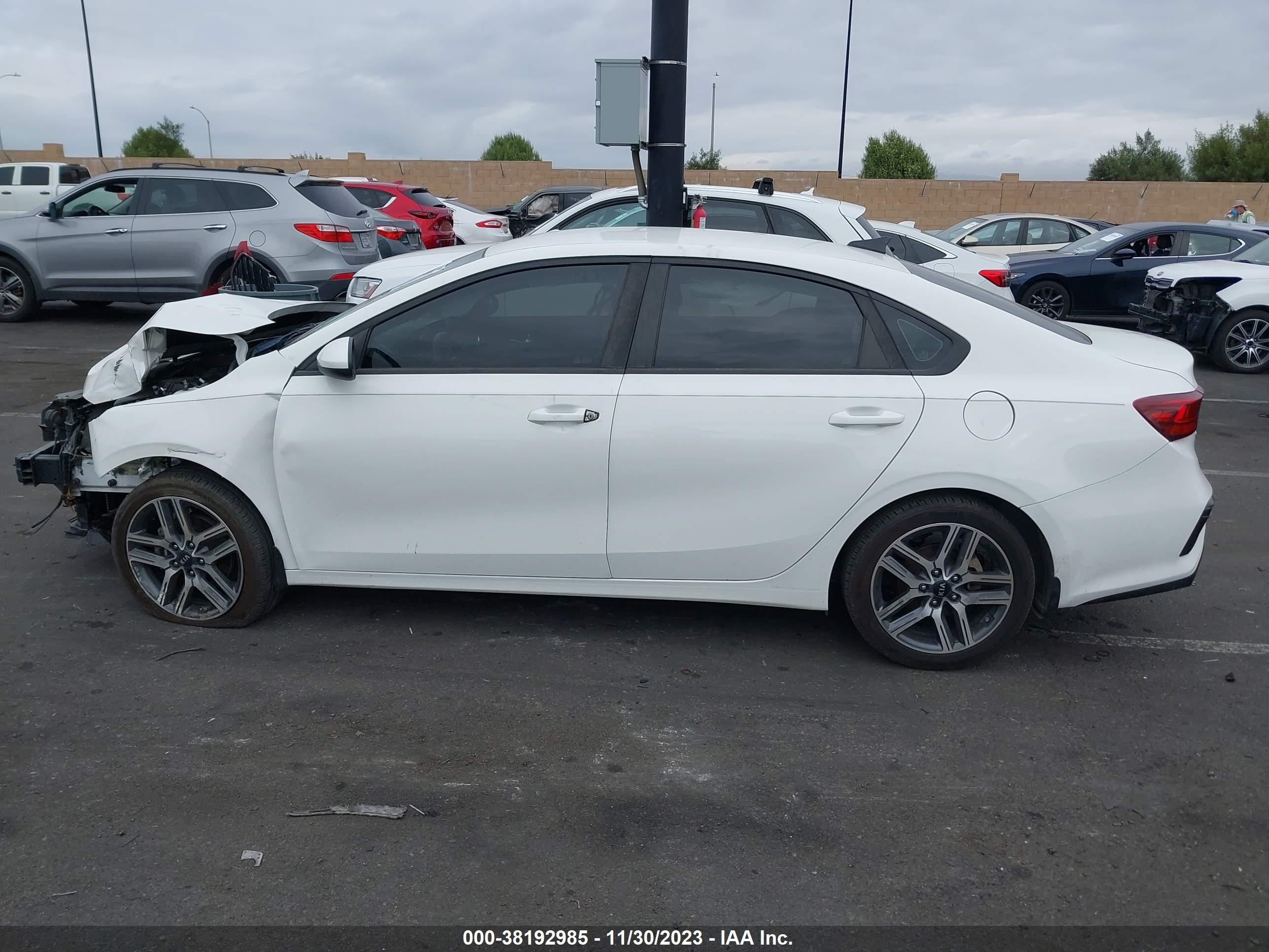 Photo 14 VIN: 3KPF34AD2KE029178 - KIA FORTE 