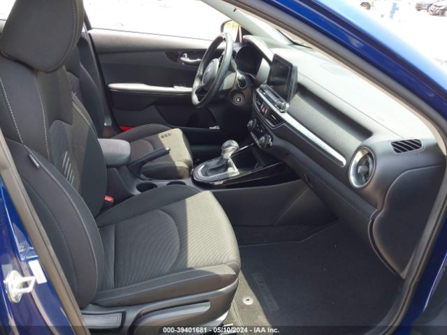 Photo 4 VIN: 3KPF34AD2KE029715 - KIA FORTE 