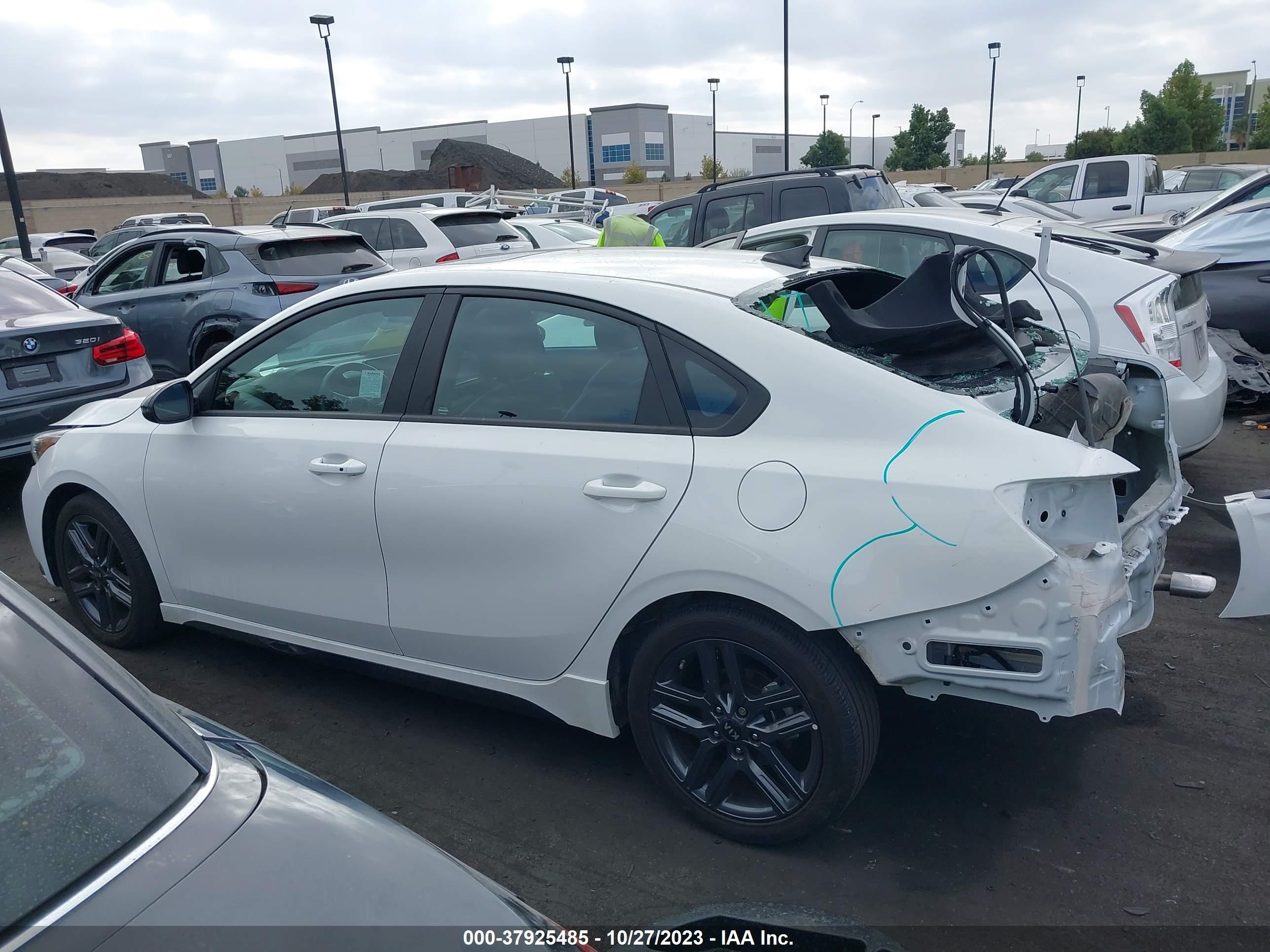 Photo 14 VIN: 3KPF34AD2ME388355 - KIA FORTE 