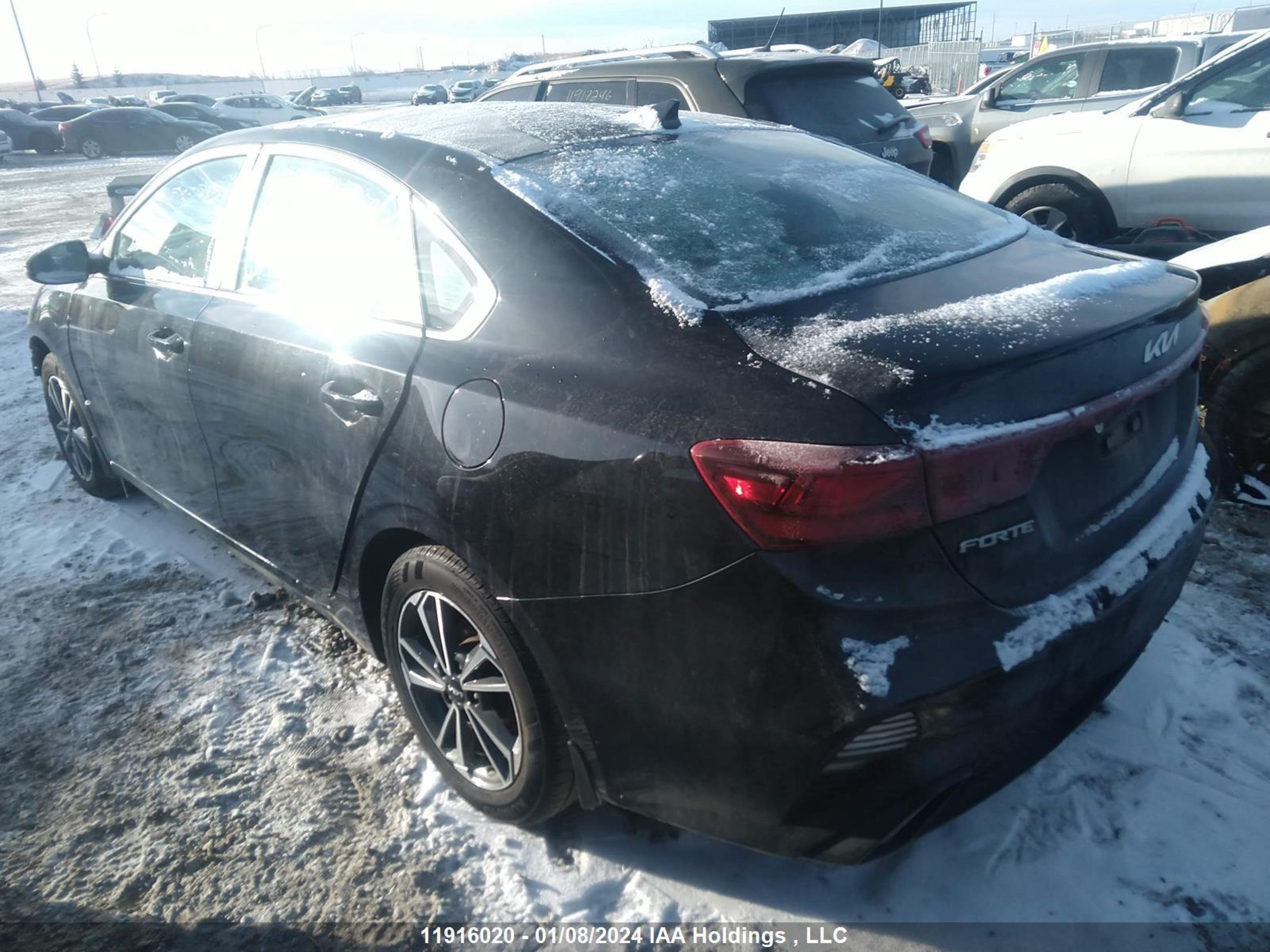 Photo 2 VIN: 3KPF34AD2NE458633 - KIA FORTE 