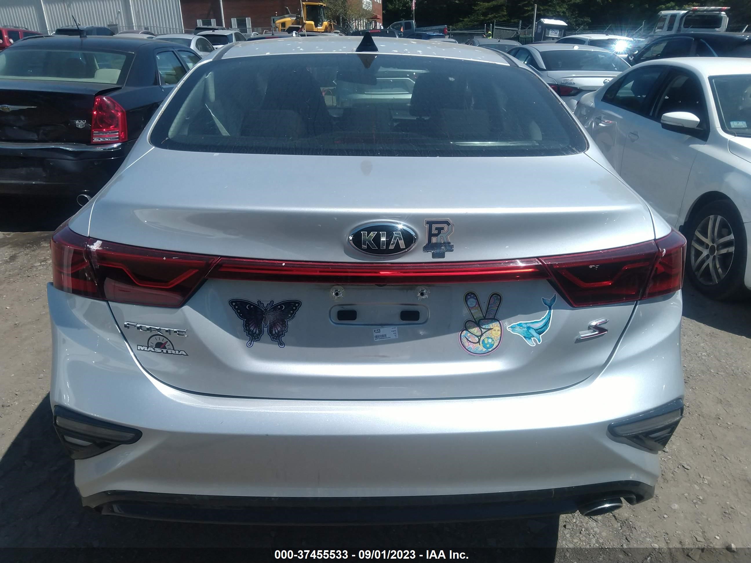 Photo 15 VIN: 3KPF34AD4KE021051 - KIA FORTE 