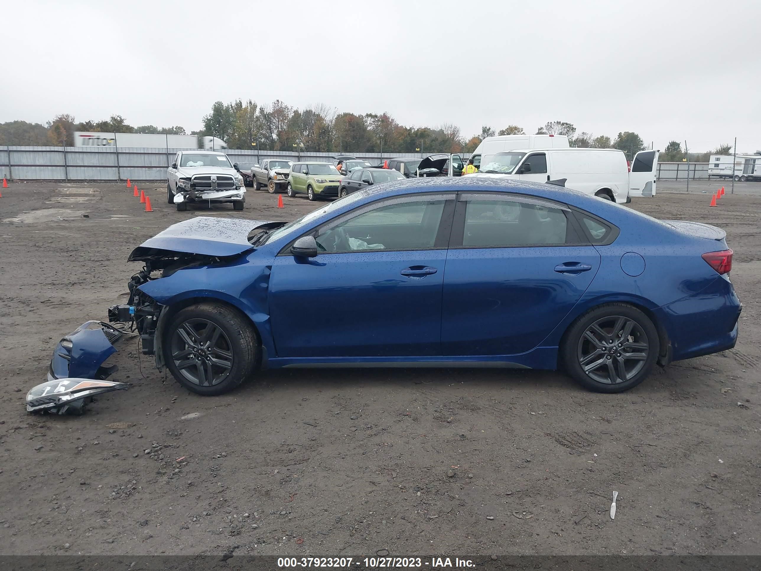 Photo 14 VIN: 3KPF34AD4ME283588 - KIA FORTE 