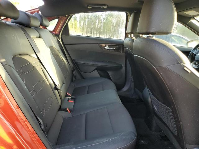 Photo 9 VIN: 3KPF34AD4ME386817 - KIA FORTE GT L 