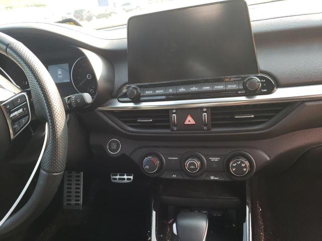 Photo 8 VIN: 3KPF34AD5ME392481 - KIA FORTE GT L 