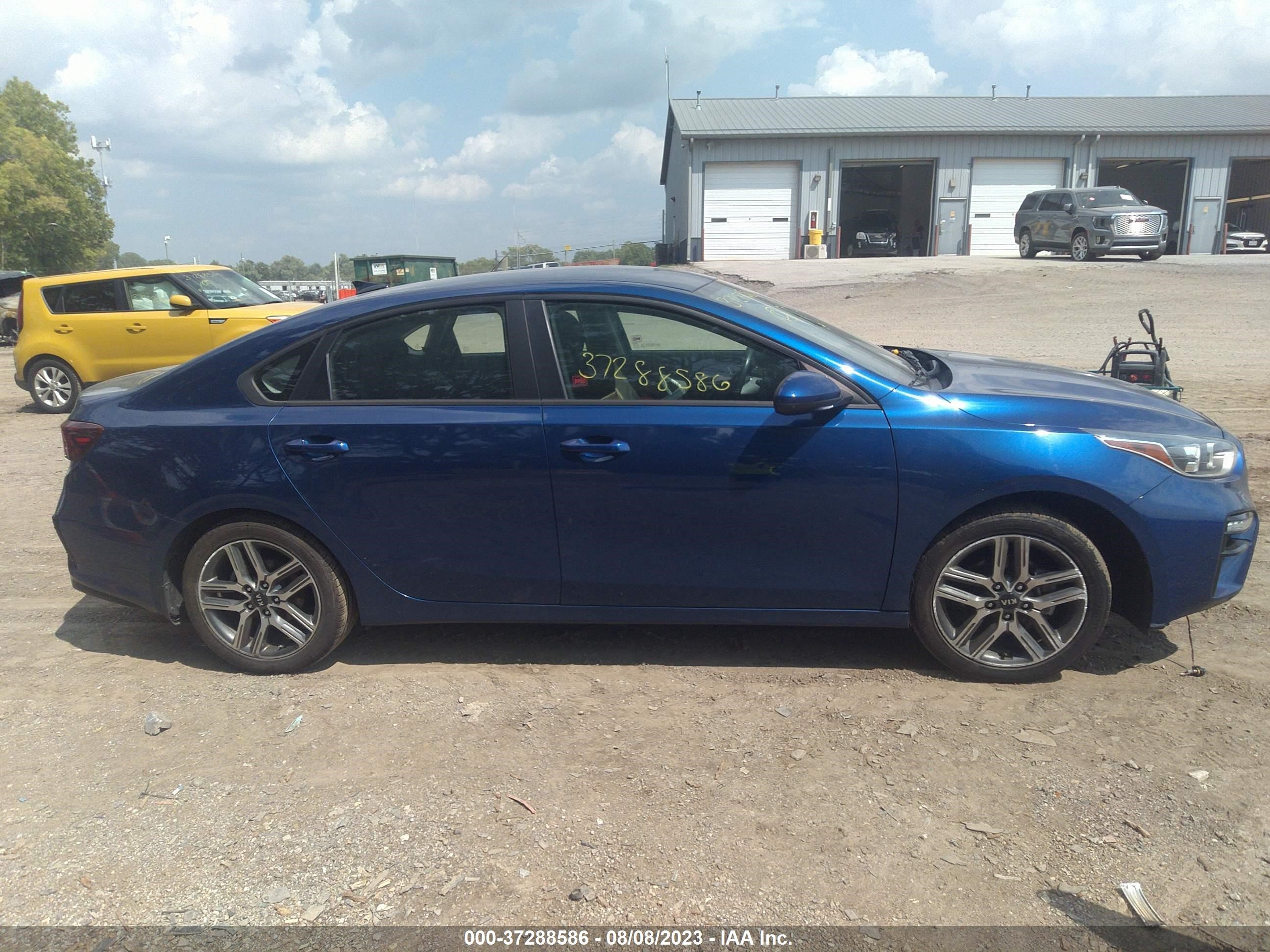 Photo 13 VIN: 3KPF34AD6KE014960 - KIA FORTE 