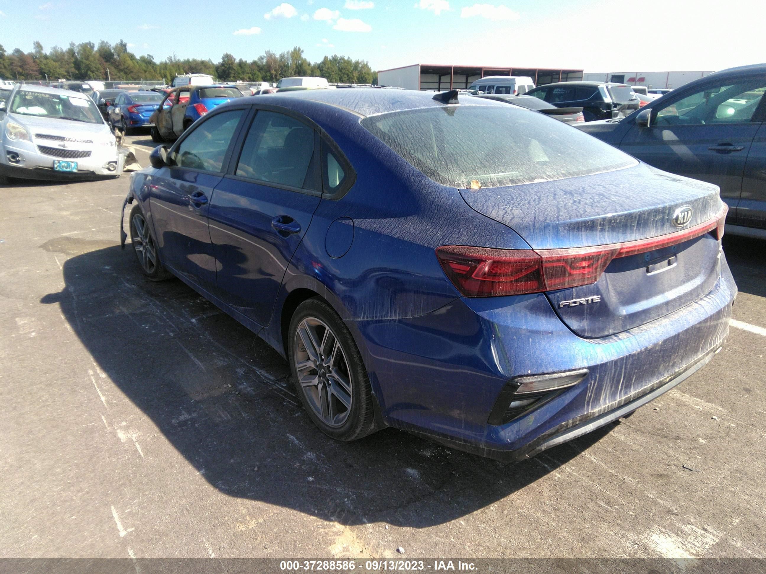 Photo 2 VIN: 3KPF34AD6KE014960 - KIA FORTE 