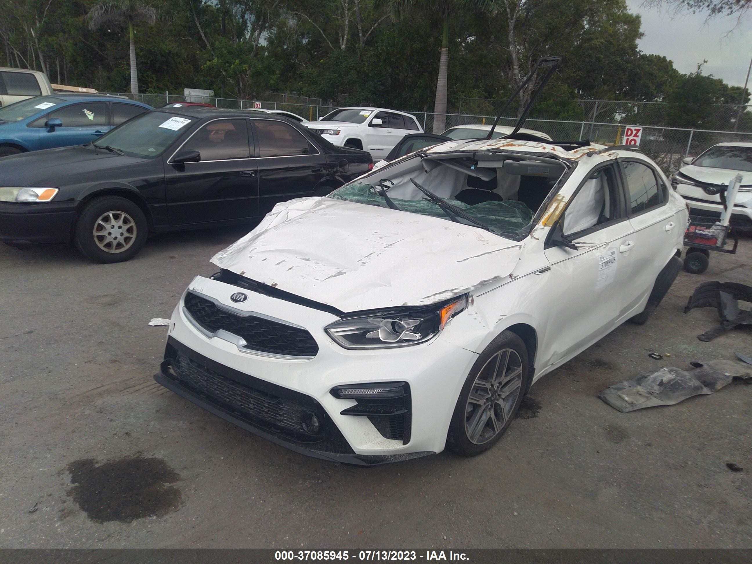 Photo 1 VIN: 3KPF34AD7KE013915 - KIA FORTE 