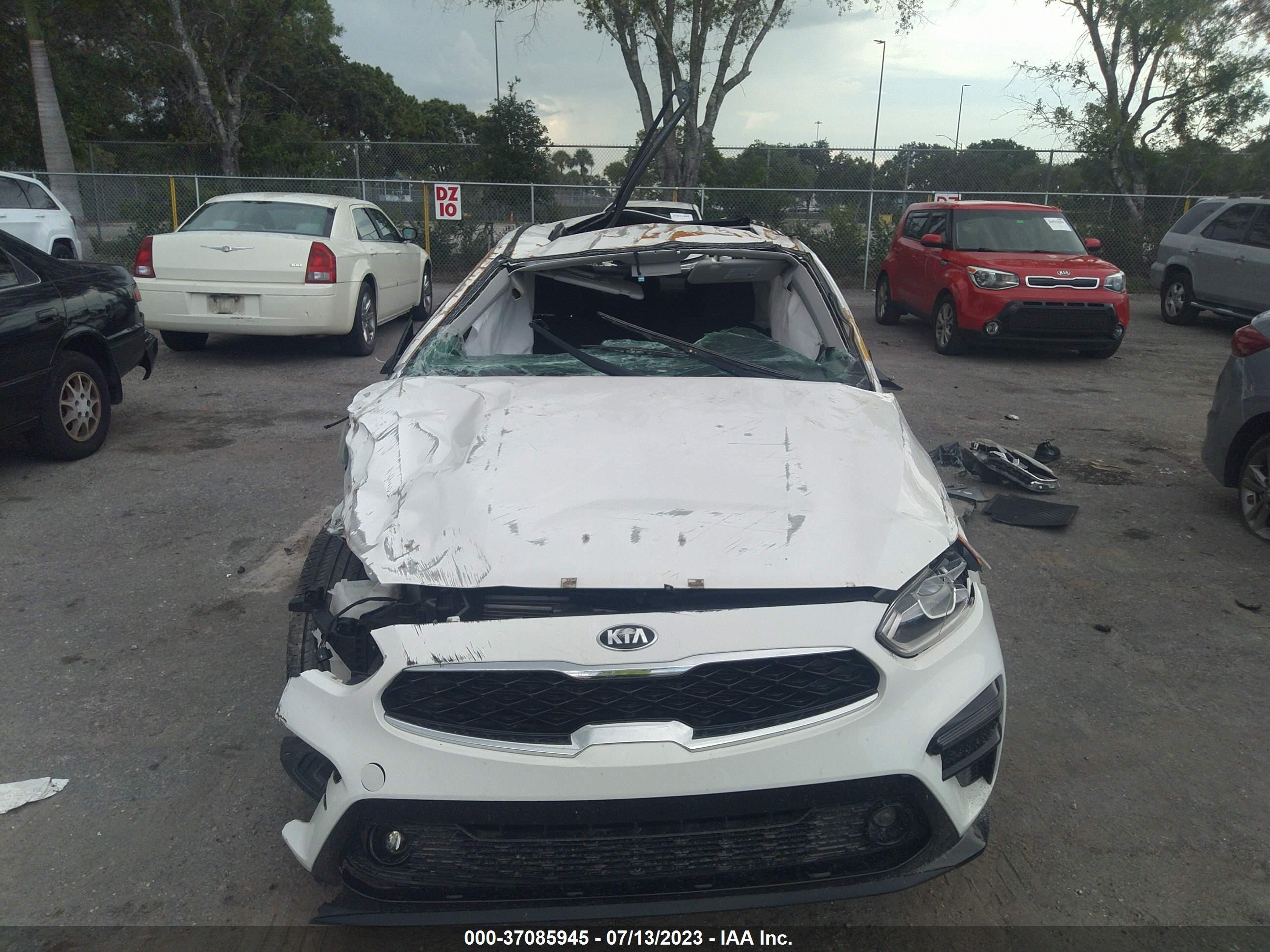 Photo 12 VIN: 3KPF34AD7KE013915 - KIA FORTE 