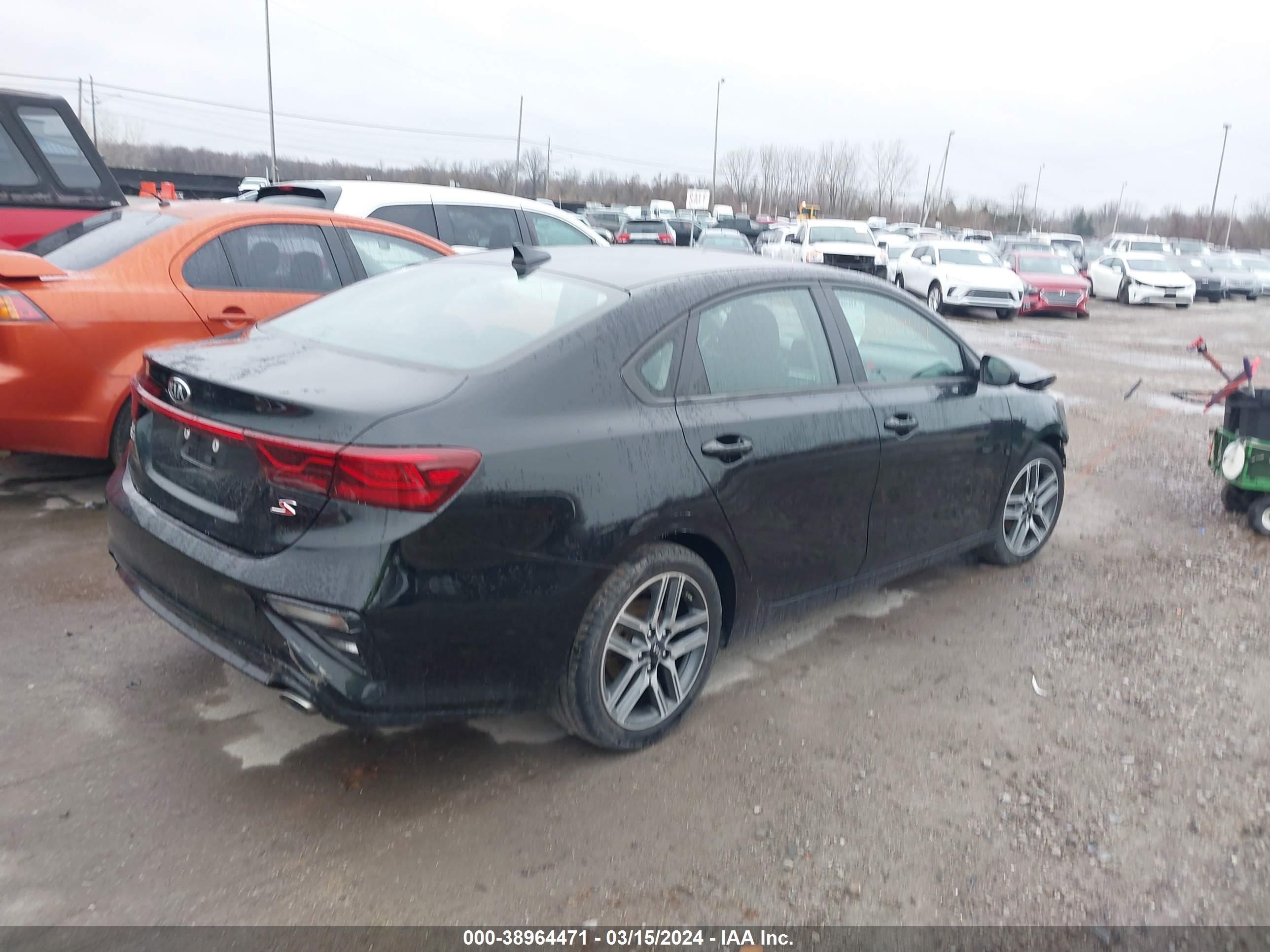 Photo 3 VIN: 3KPF34AD7KE022243 - KIA FORTE 