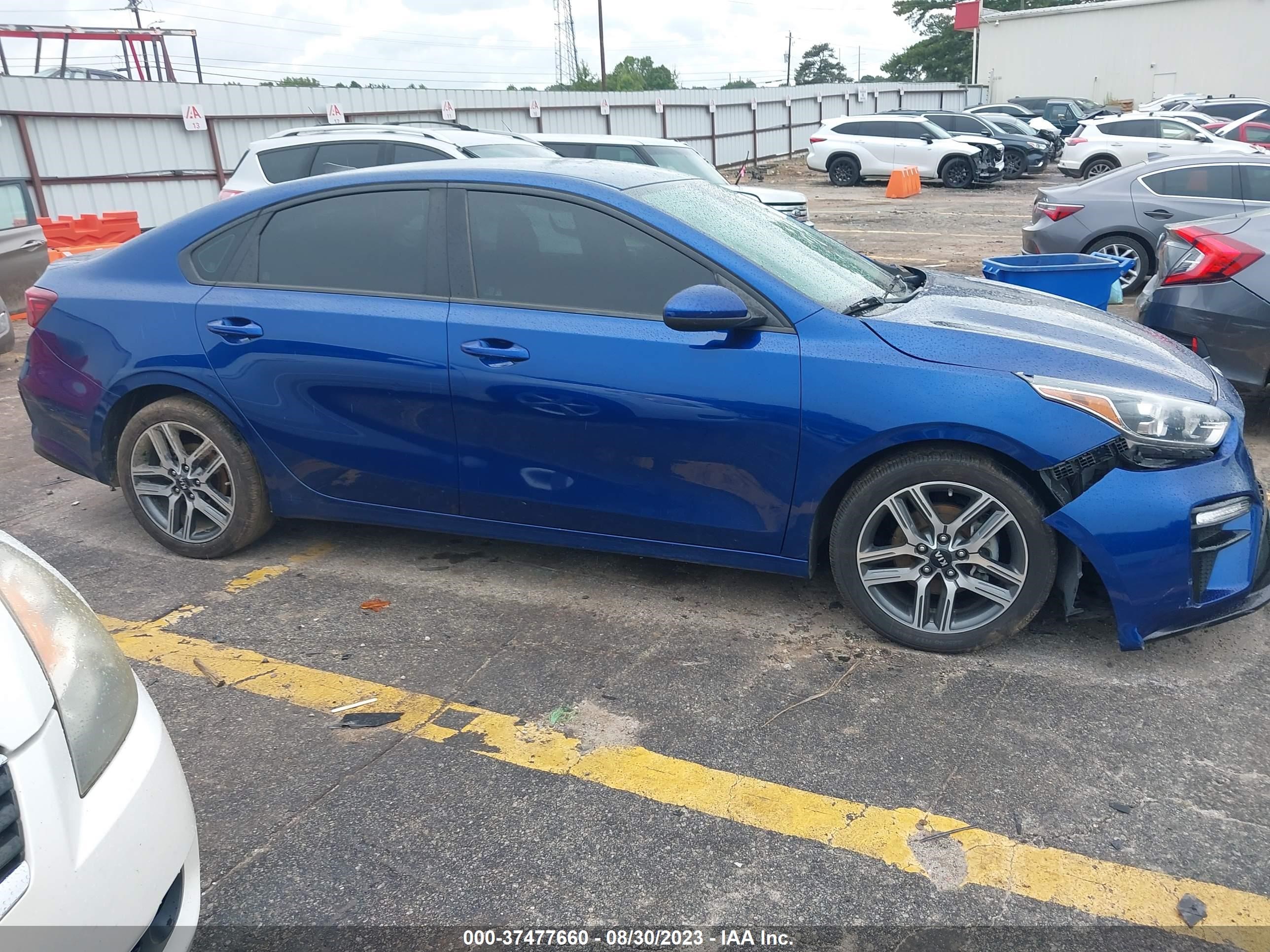 Photo 11 VIN: 3KPF34AD7KE026325 - KIA FORTE 