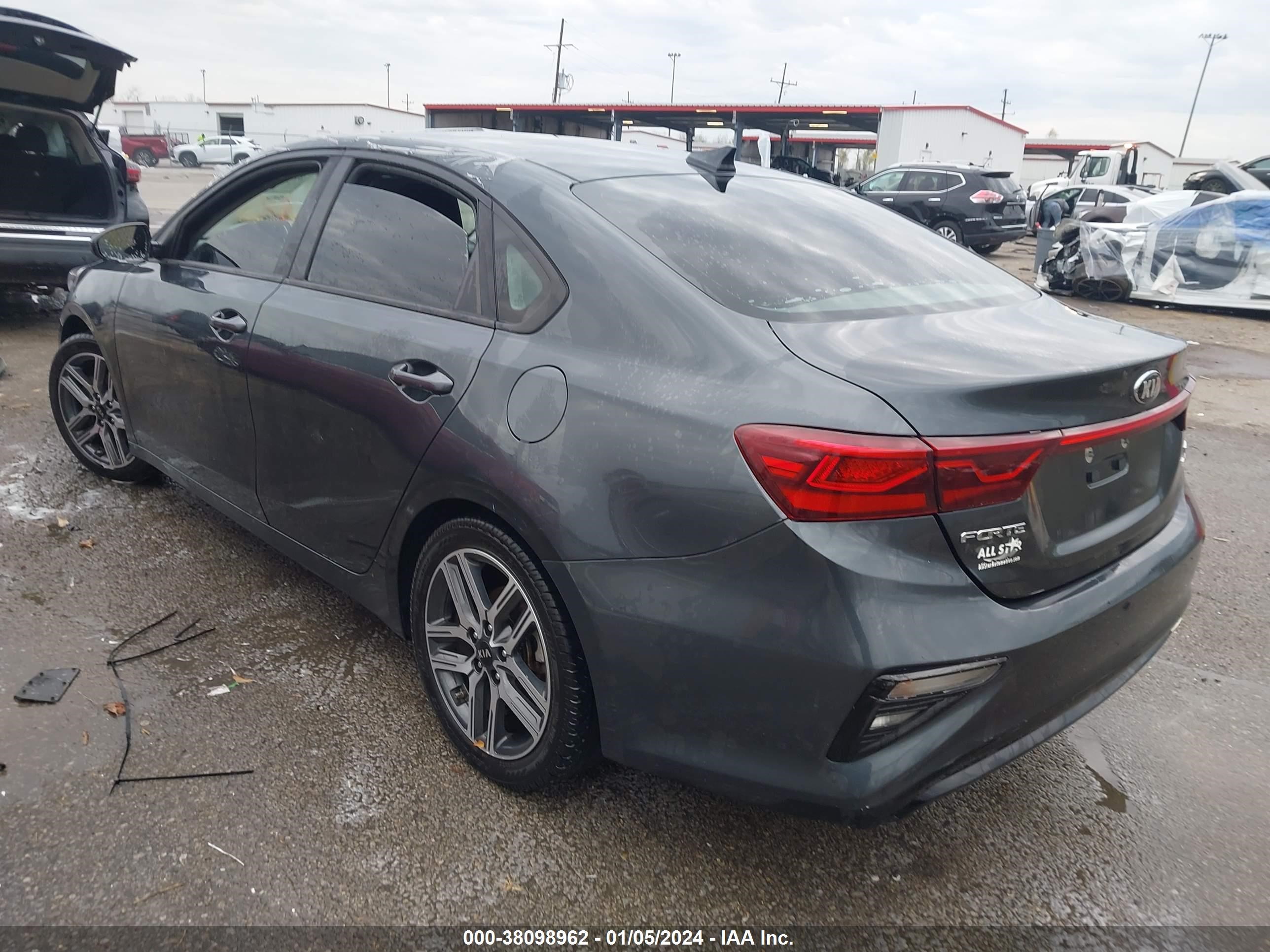 Photo 2 VIN: 3KPF34AD7KE052357 - KIA FORTE 