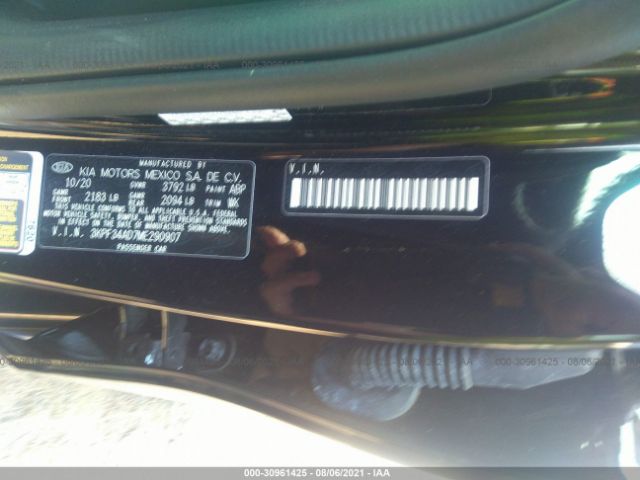 Photo 8 VIN: 3KPF34AD7ME290907 - KIA FORTE 