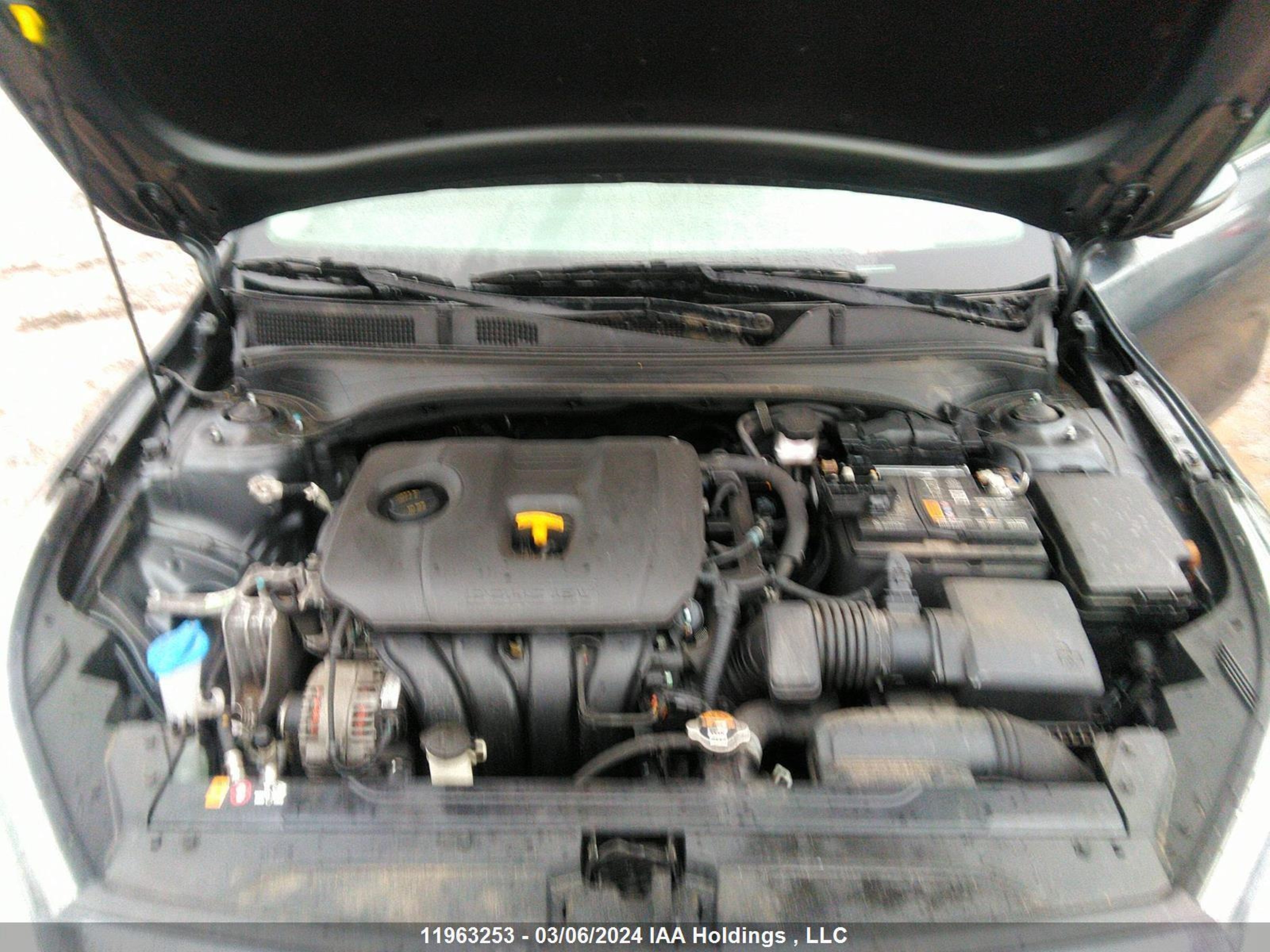 Photo 9 VIN: 3KPF34AD7NE479039 - KIA FORTE 