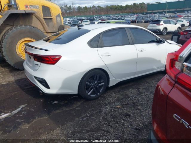 Photo 3 VIN: 3KPF34AD8ME325468 - KIA FORTE 