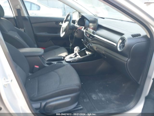 Photo 4 VIN: 3KPF34AD9KE114406 - KIA FORTE 