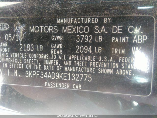 Photo 8 VIN: 3KPF34AD9KE132775 - KIA FORTE 