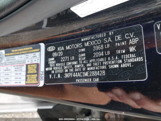 Photo 8 VIN: 3KPF44AC1ME288428 - KIA FORTE 