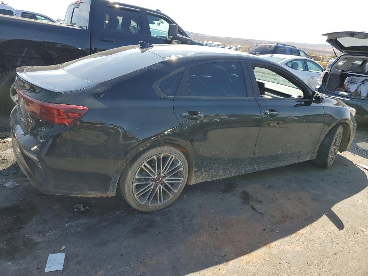 Photo 2 VIN: 3KPF44AC1ME395186 - KIA FORTE 