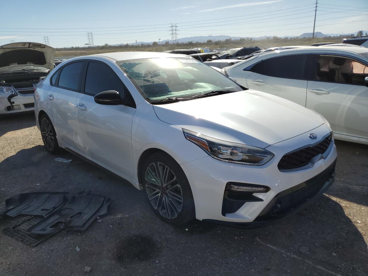 Photo 3 VIN: 3KPF44AC1ME396564 - KIA FORTE 