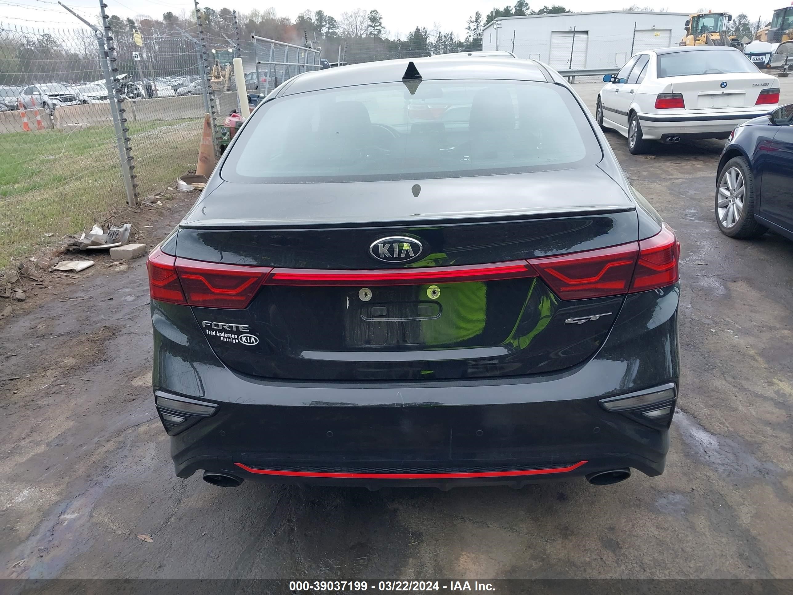 Photo 16 VIN: 3KPF44AC4ME344961 - KIA FORTE 