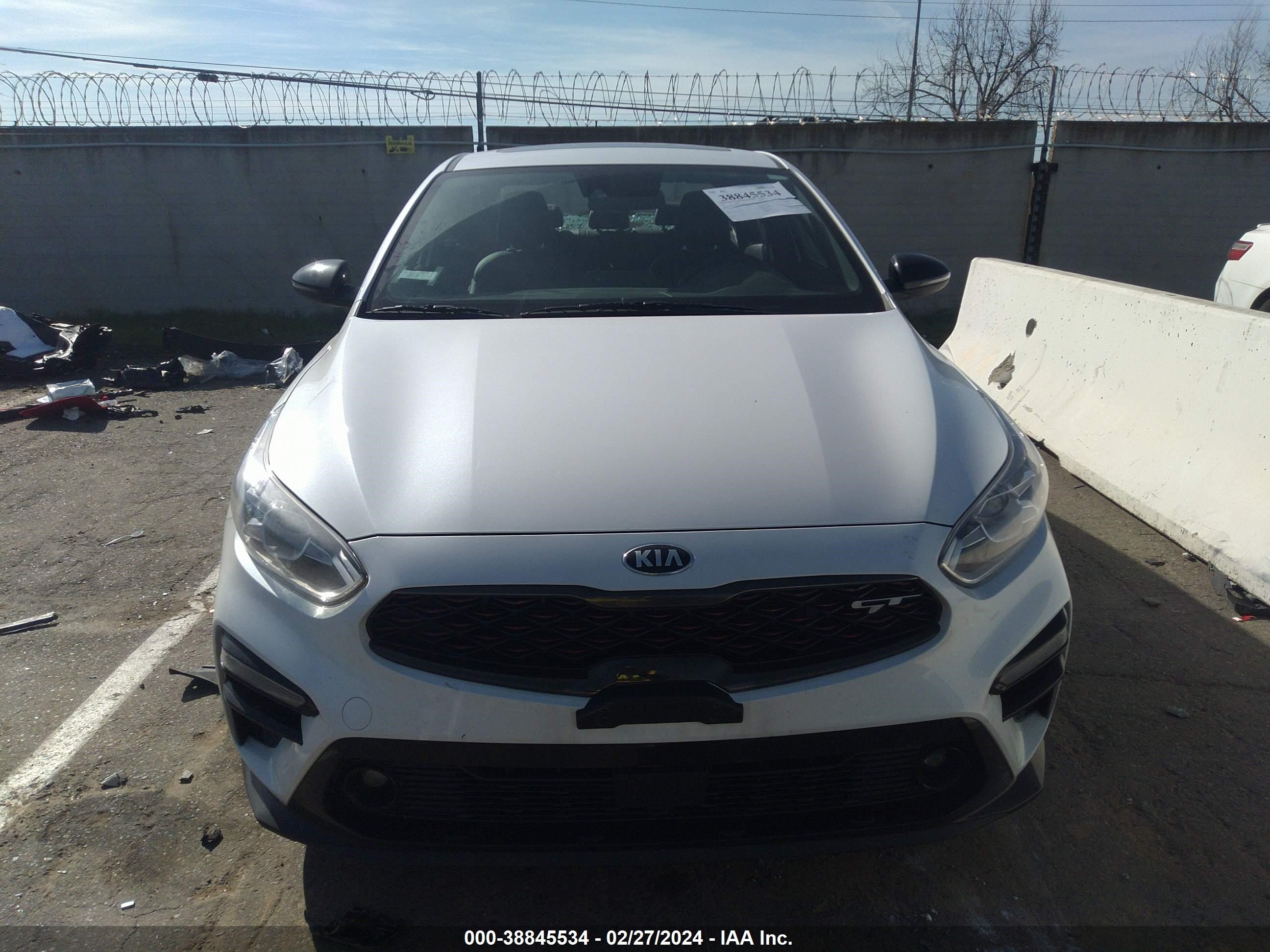 Photo 11 VIN: 3KPF44AC4ME397739 - KIA FORTE 