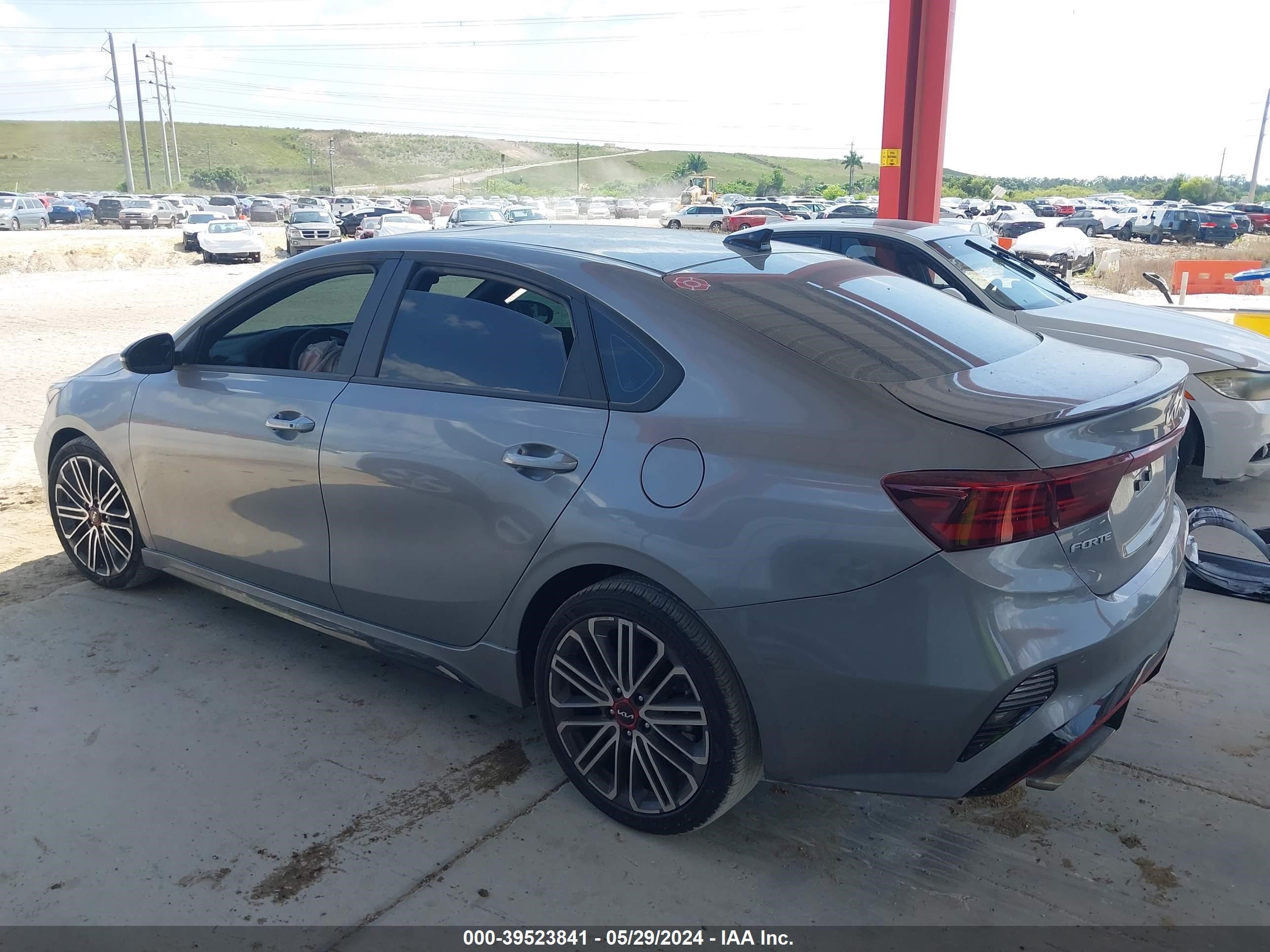 Photo 14 VIN: 3KPF44AC4RE742629 - KIA FORTE 