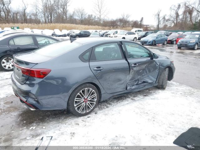 Photo 3 VIN: 3KPF44AC5PE632833 - KIA FORTE 