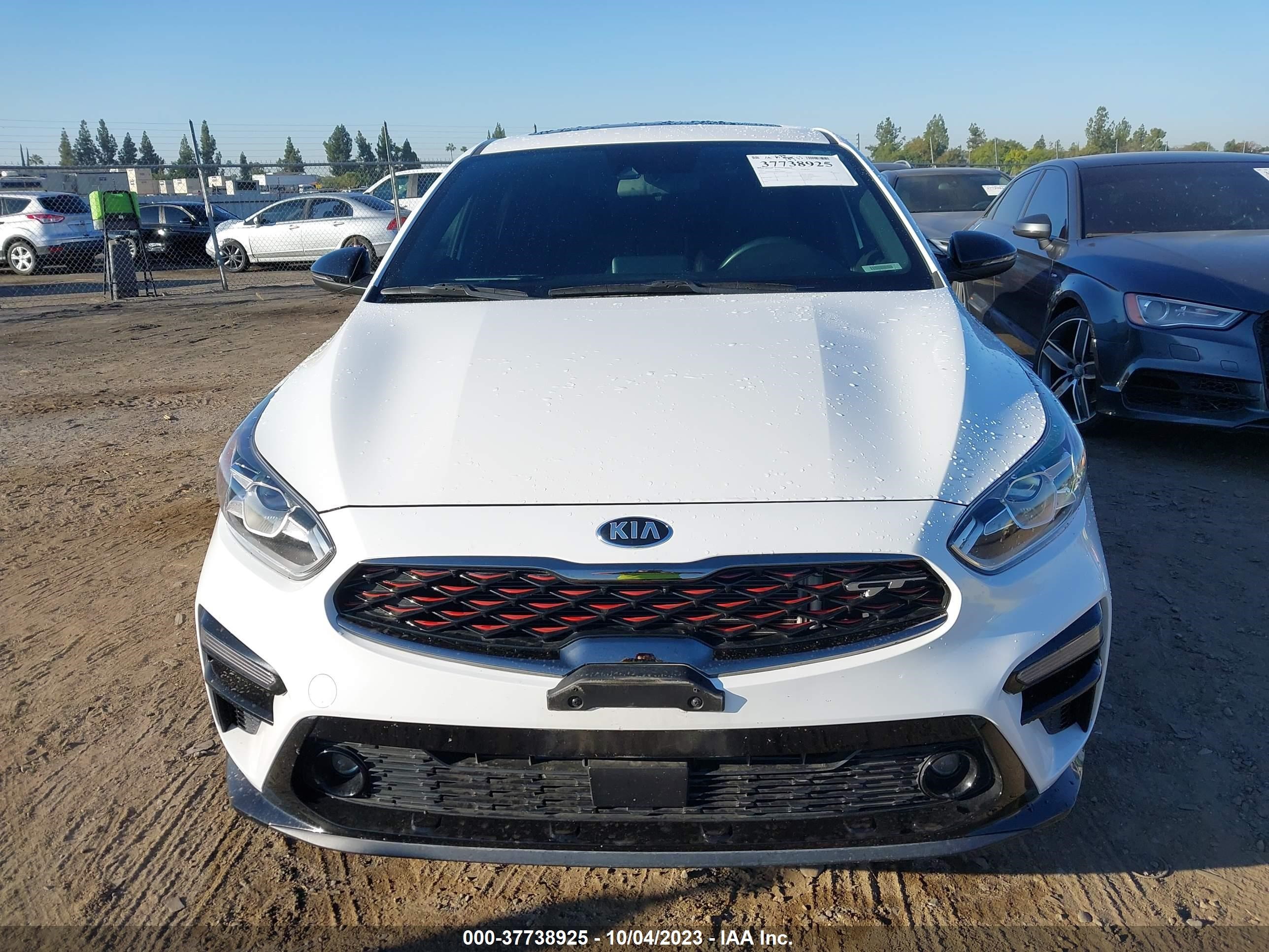 Photo 11 VIN: 3KPF44AC9ME376000 - KIA FORTE 