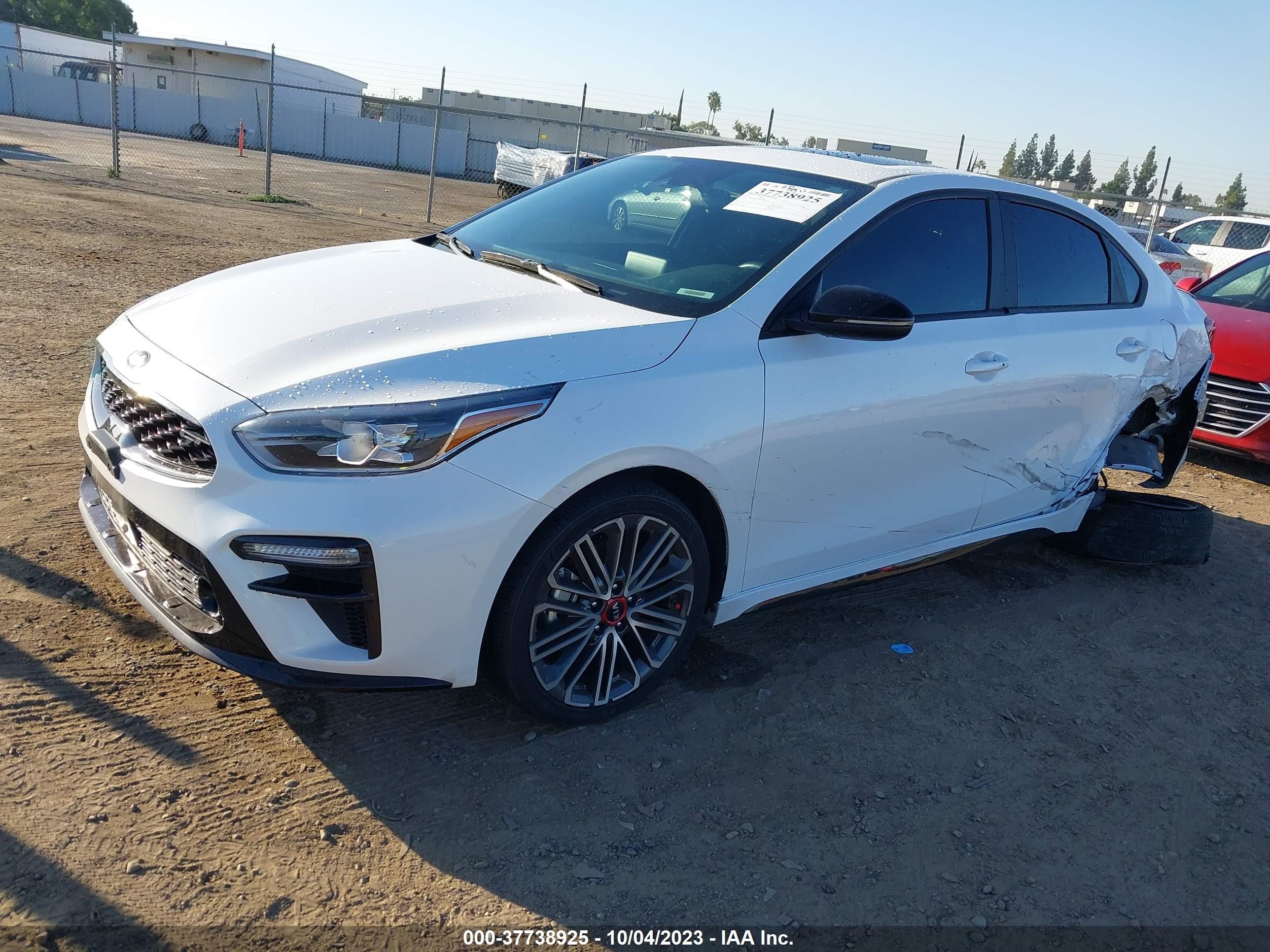 Photo 13 VIN: 3KPF44AC9ME376000 - KIA FORTE 