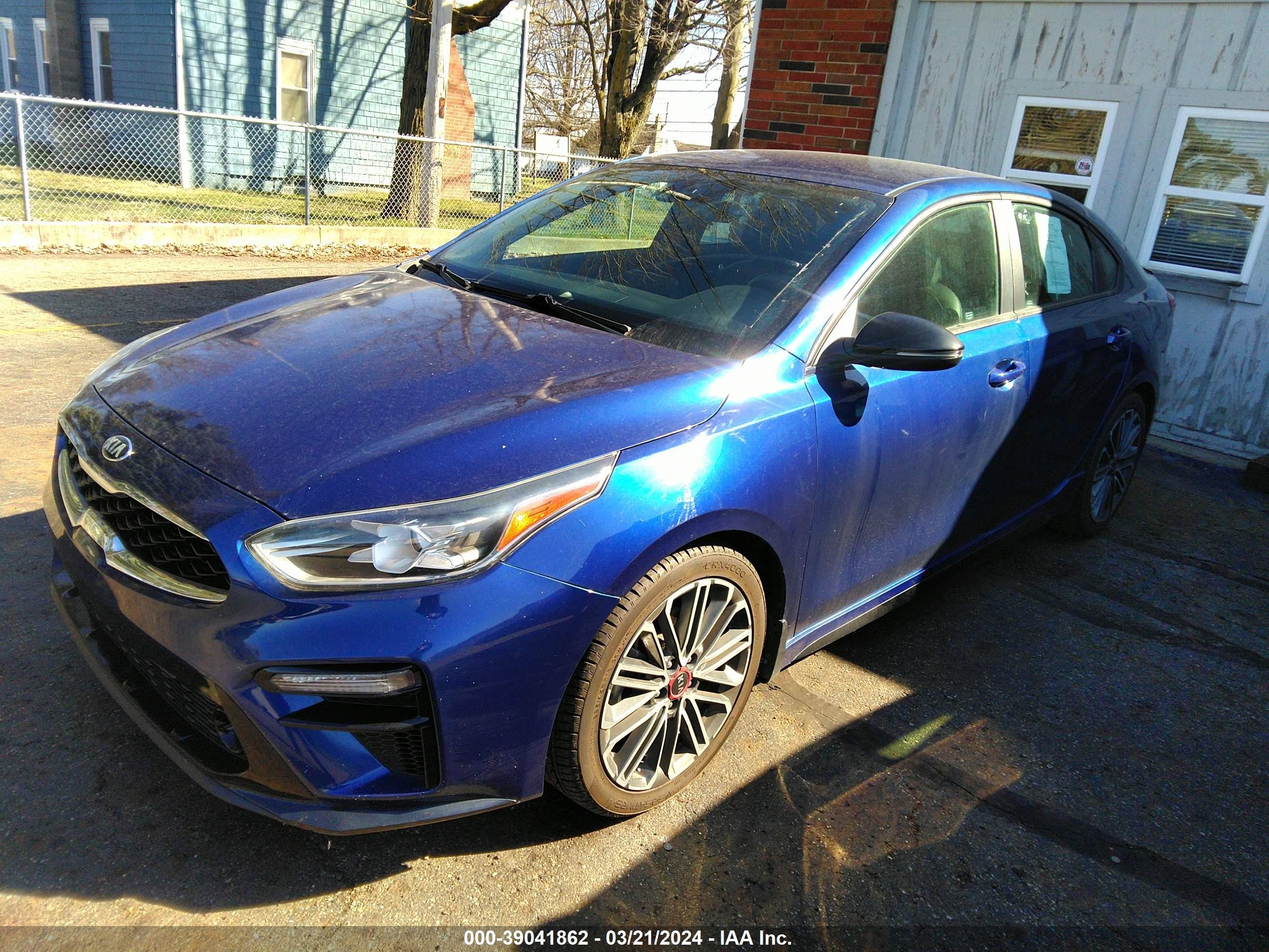 Photo 2 VIN: 3KPF44ACXME272227 - KIA FORTE 