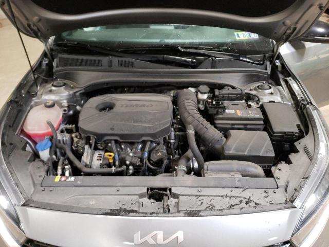 Photo 10 VIN: 3KPF44ACXNE474020 - KIA FORTE GT 