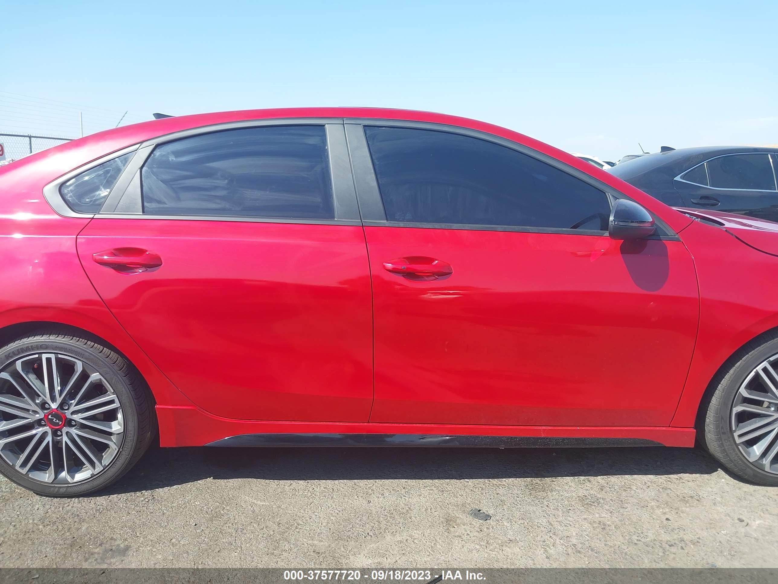 Photo 12 VIN: 3KPF44ACXPE579322 - KIA FORTE 