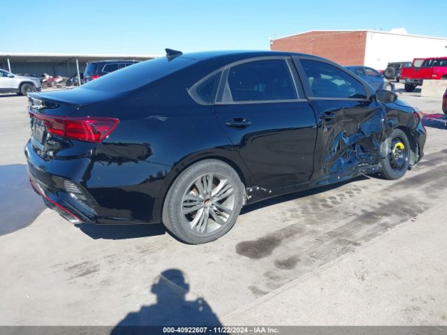 Photo 3 VIN: 3KPF44ACXRE717251 - KIA FORTE 