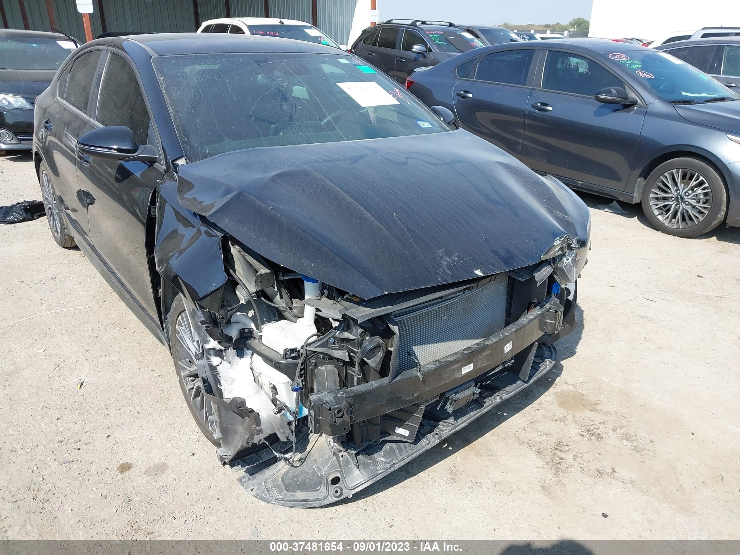 Photo 5 VIN: 3KPF54AD0NE448998 - KIA FORTE 