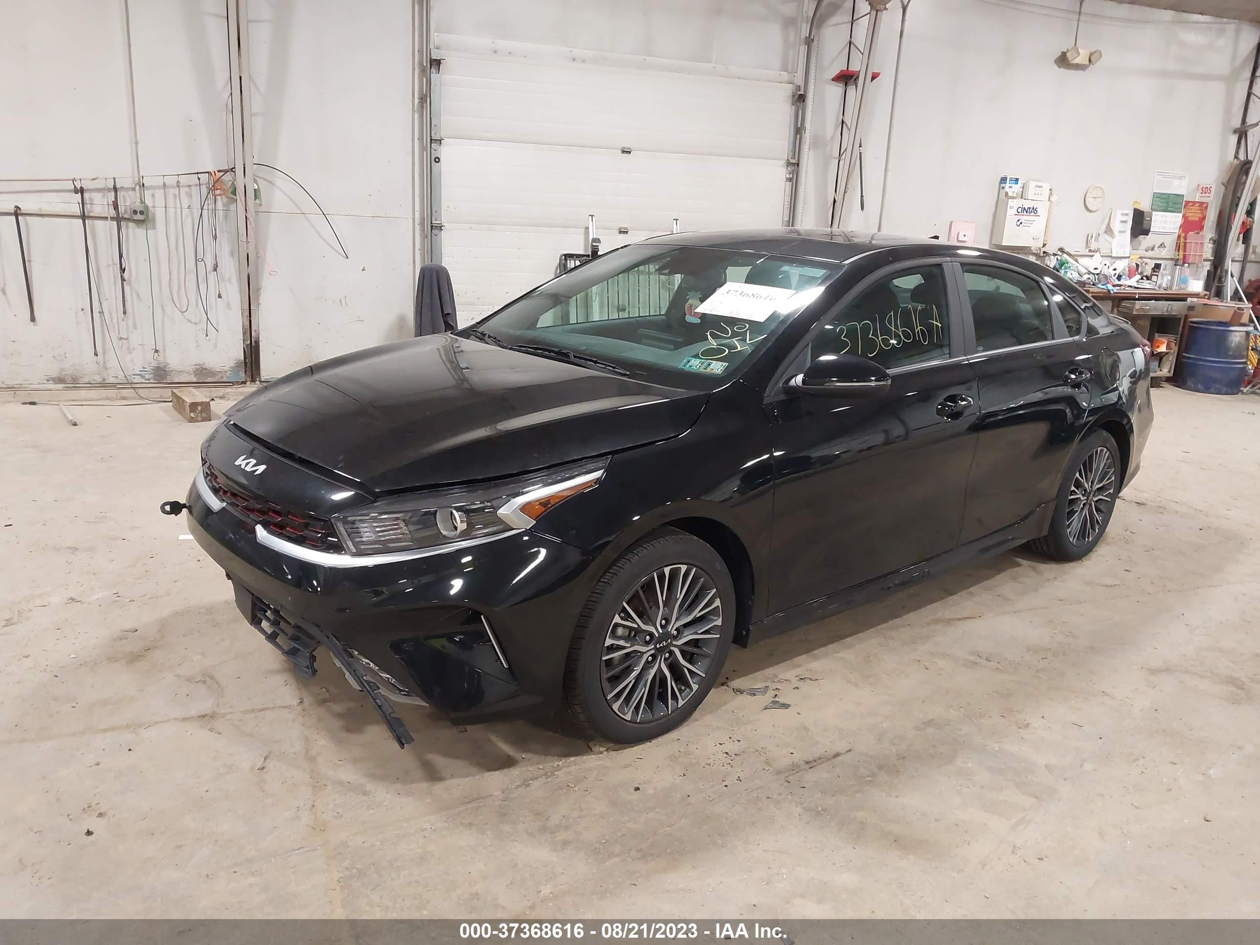 Photo 1 VIN: 3KPF54AD0PE579402 - KIA FORTE 