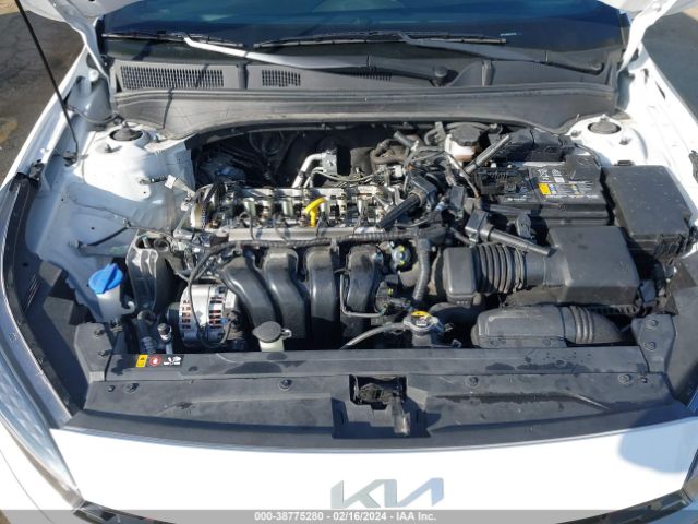 Photo 9 VIN: 3KPF54AD0PE581554 - KIA FORTE 