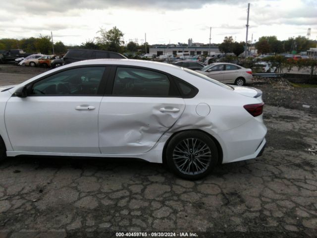 Photo 5 VIN: 3KPF54AD0PE668807 - KIA FORTE 