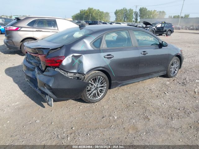 Photo 3 VIN: 3KPF54AD1PE605456 - KIA FORTE 