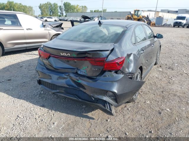 Photo 5 VIN: 3KPF54AD1PE605456 - KIA FORTE 